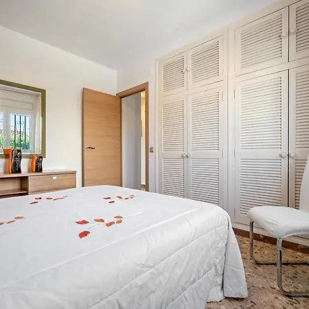 Llastres Holiday home *